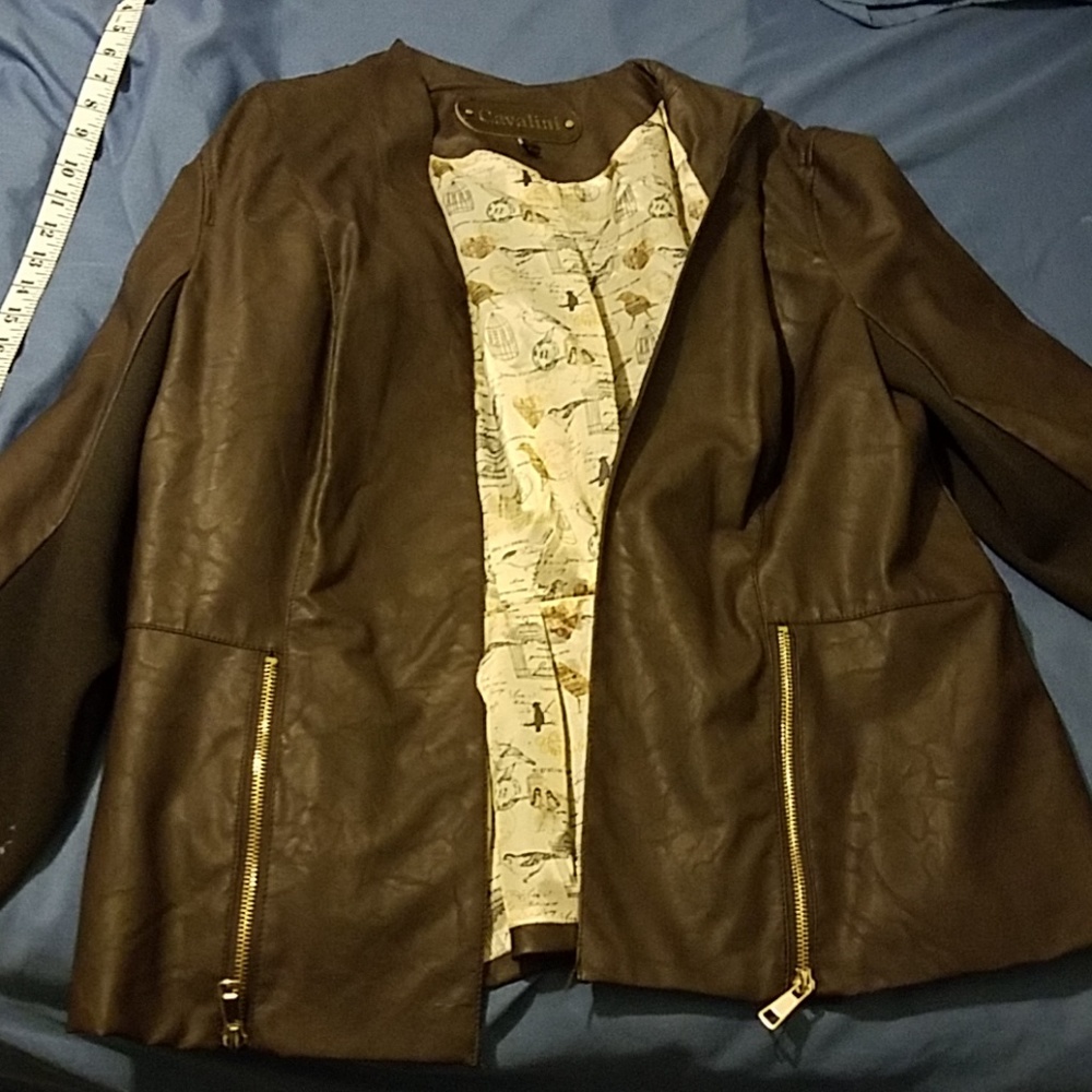 1x brown jacket